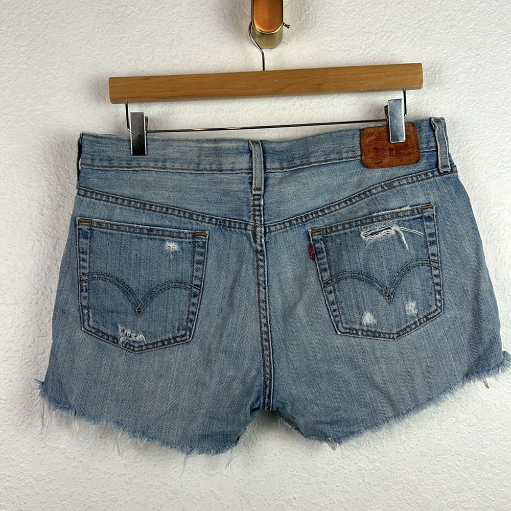 Vintage Levi’s 501 Premium distressed cutoff denim shorts - Picture 4 of 6